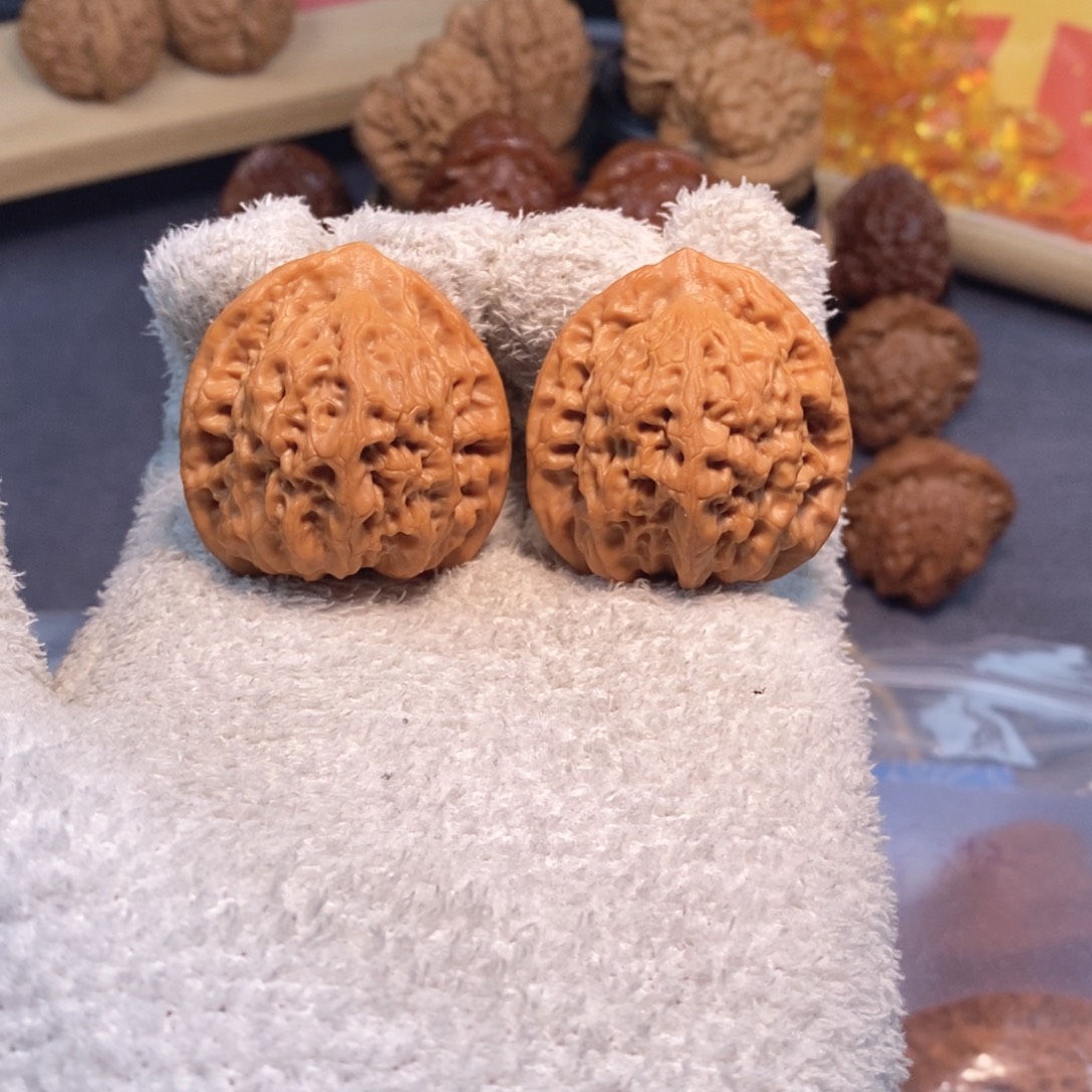 把件文玩核桃走色漂亮系列38尺挂月峰佛肚F381