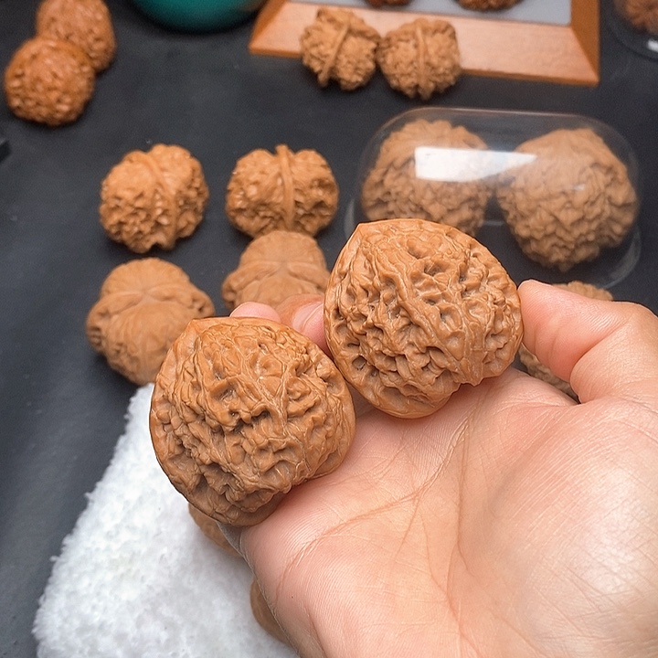 文玩核桃把件ʎ*水龙