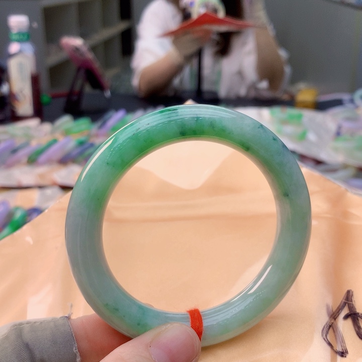 翡翠未镶嵌手镯翡翠手镯