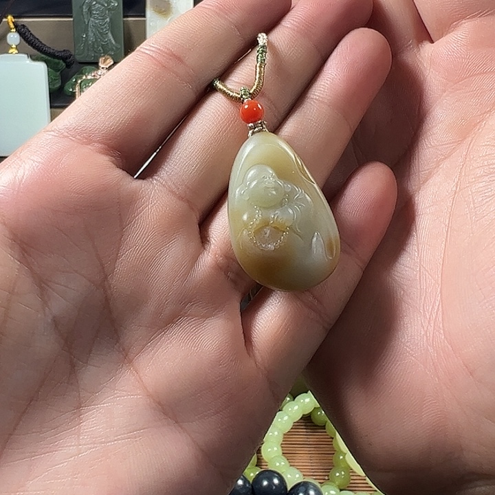 和田玉未镶嵌项链