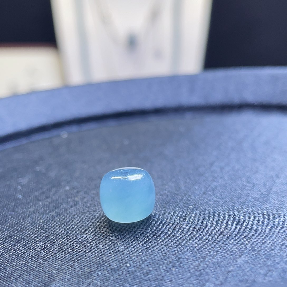 ****。翡翠散珠9.7*8.6老型珠