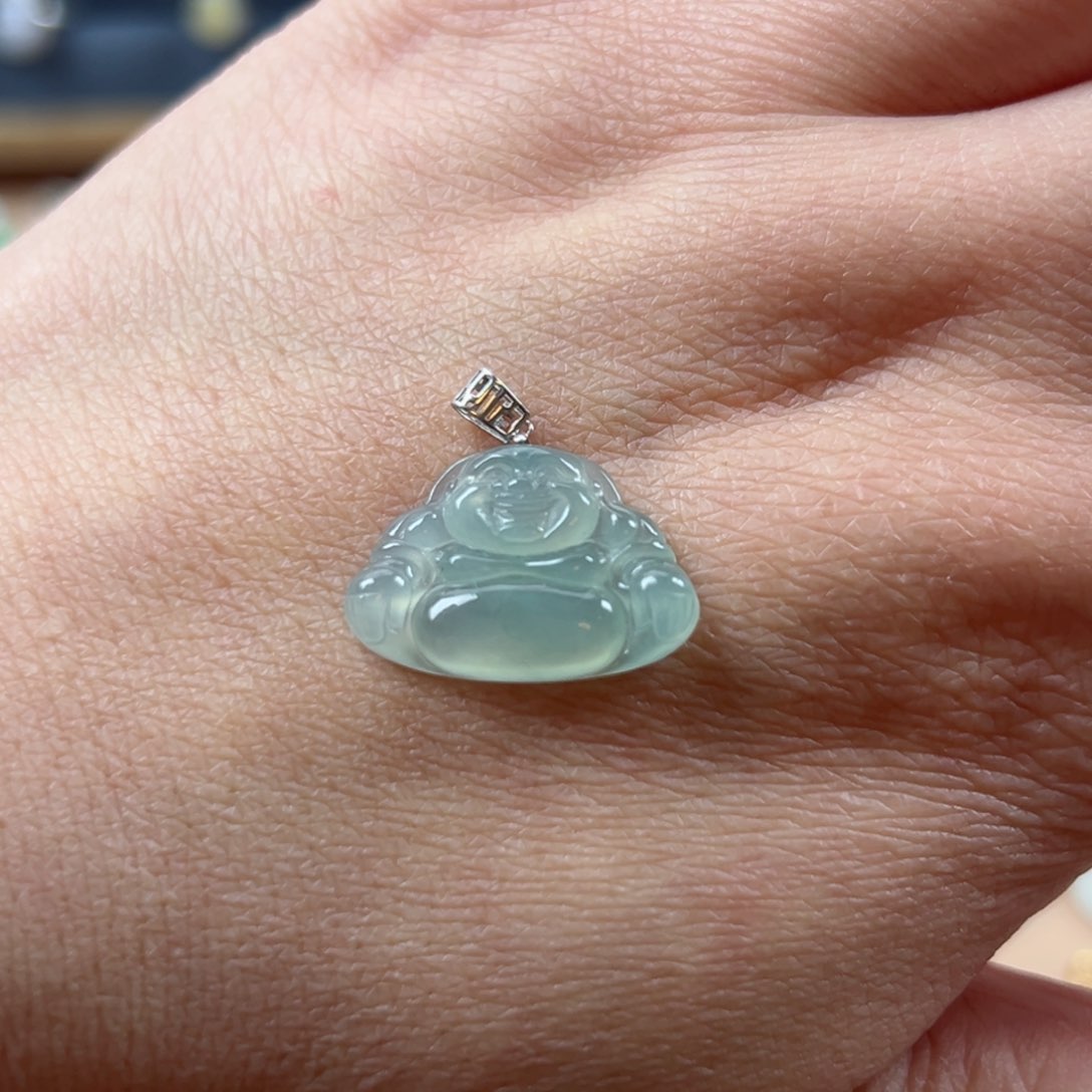 翡翠颈饰18K金镶嵌星****?佛公