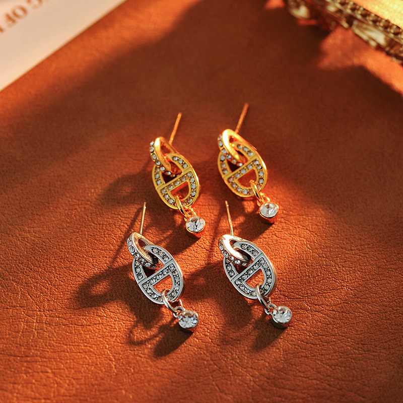 合金耳饰 1024字母猪鼻子耳环耳钉2025新款爆款耳饰女士小众