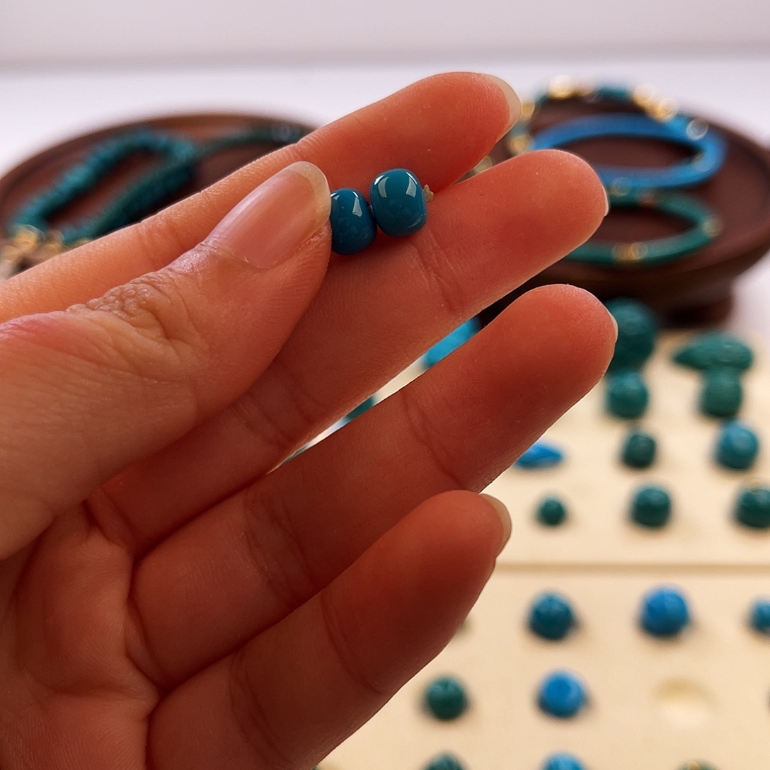 绿松石未镶嵌把件