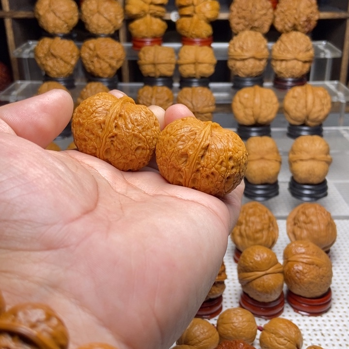 B****文玩核桃吊坠2金锭子元宝