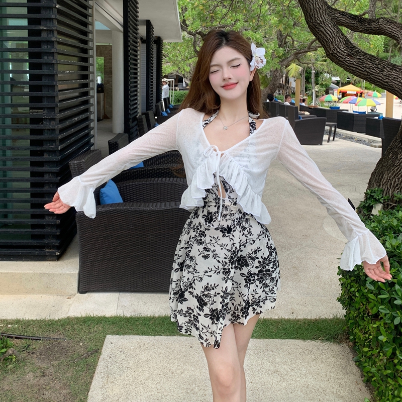 连体泳衣女2025夏季两件套显瘦遮肚保守外罩衫度假温泉游泳衣女