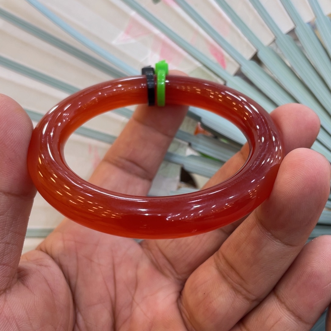 玛瑙/玉髓手镯未镶嵌野***卡