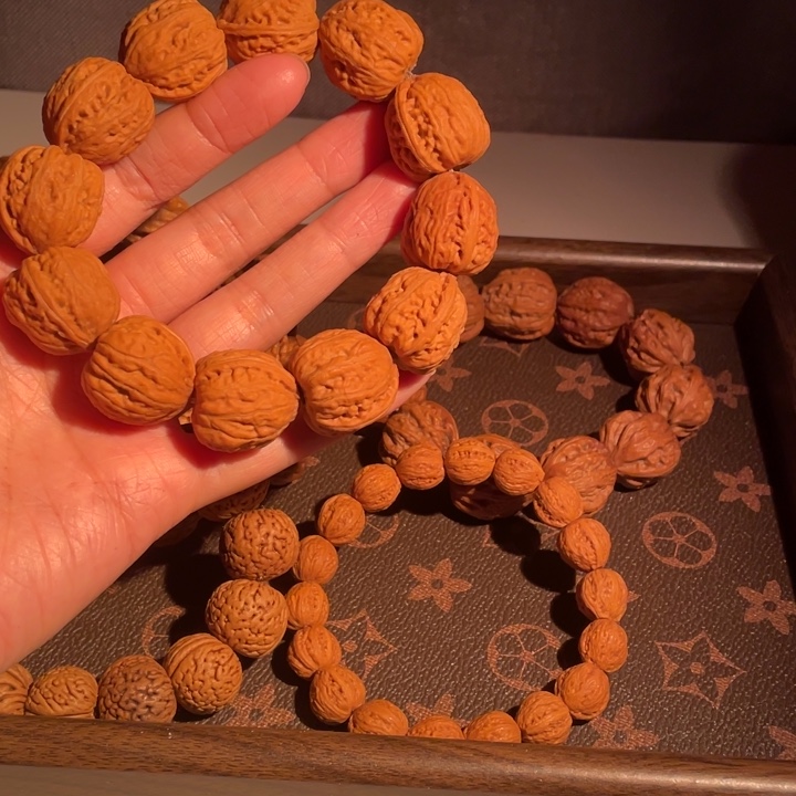 文玩核桃手串…………5