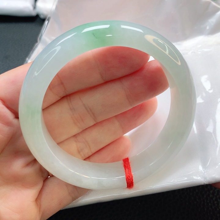 未镶嵌手镯翡翠56.8正