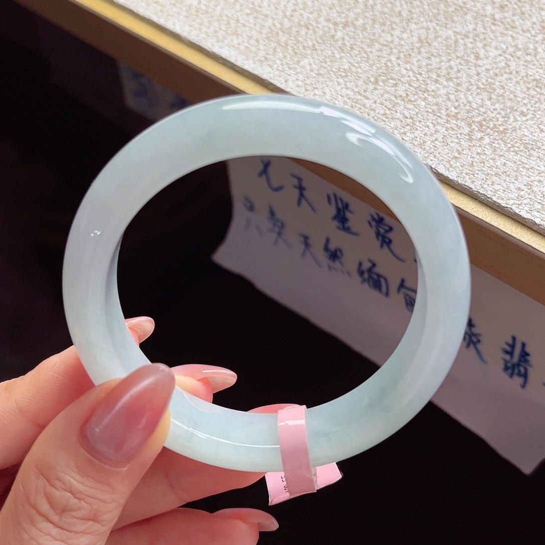 翡翠未镶嵌手镯手镯