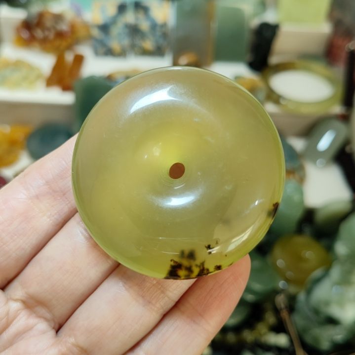 轻***月岫玉未镶嵌挂坠款式