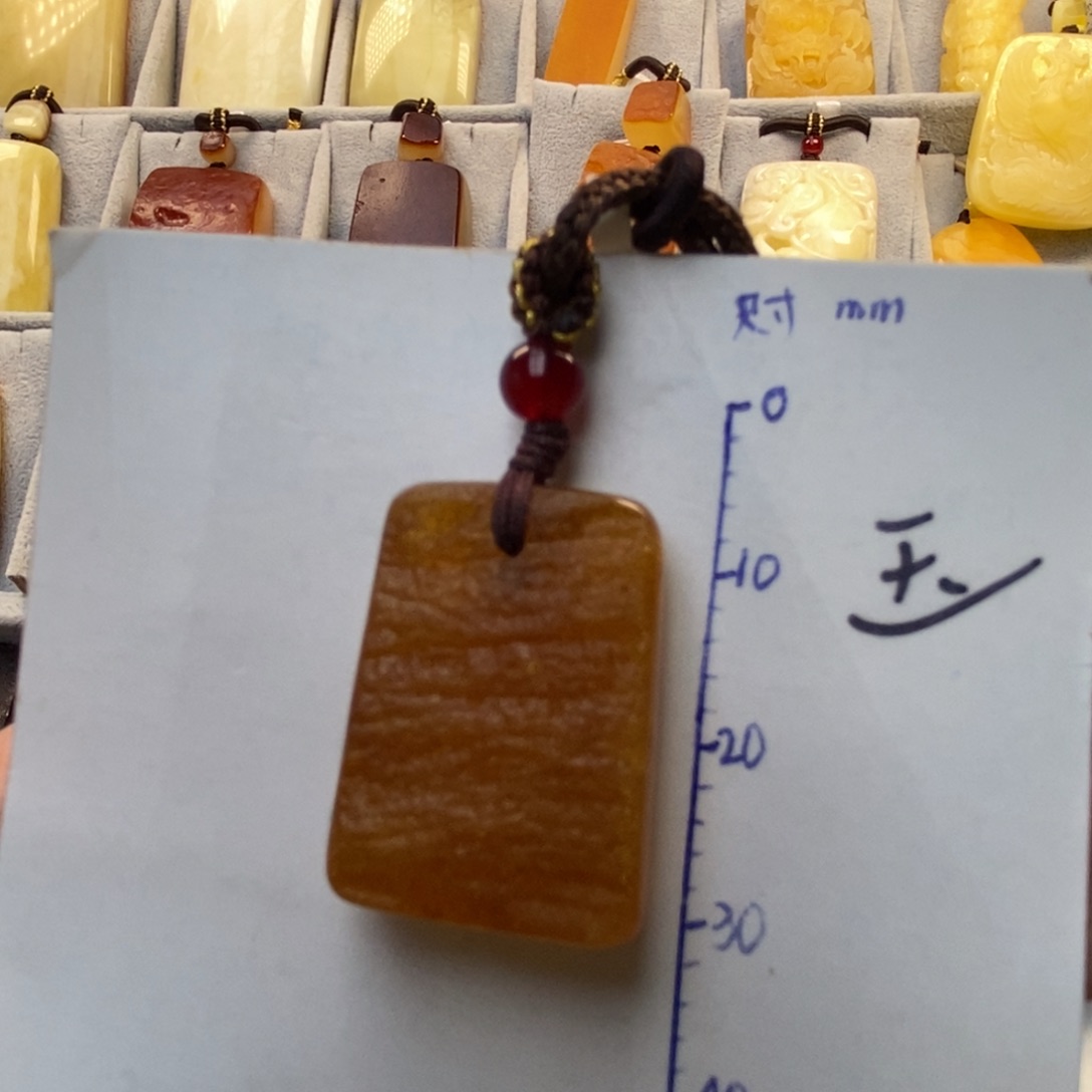 琥珀未镶嵌珠宝奇石