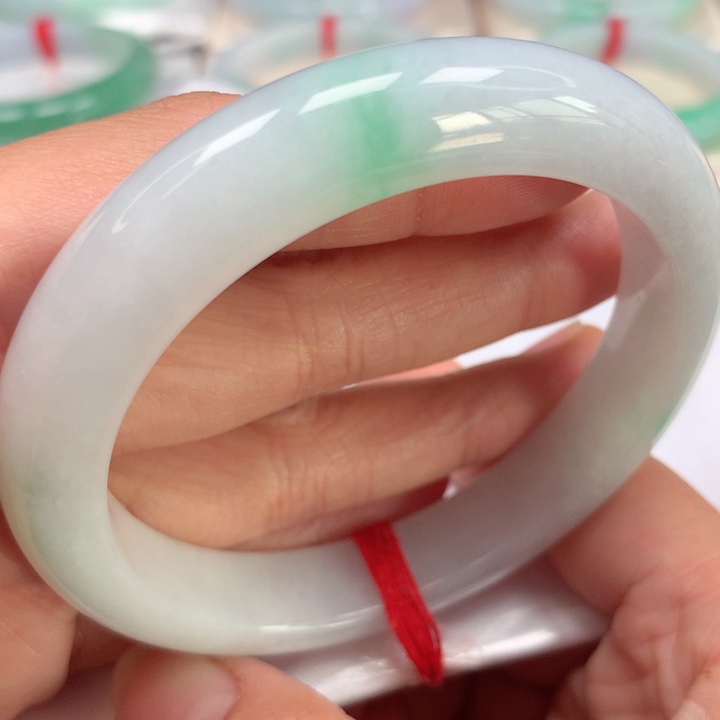 翡翠手镯未镶嵌白底青26