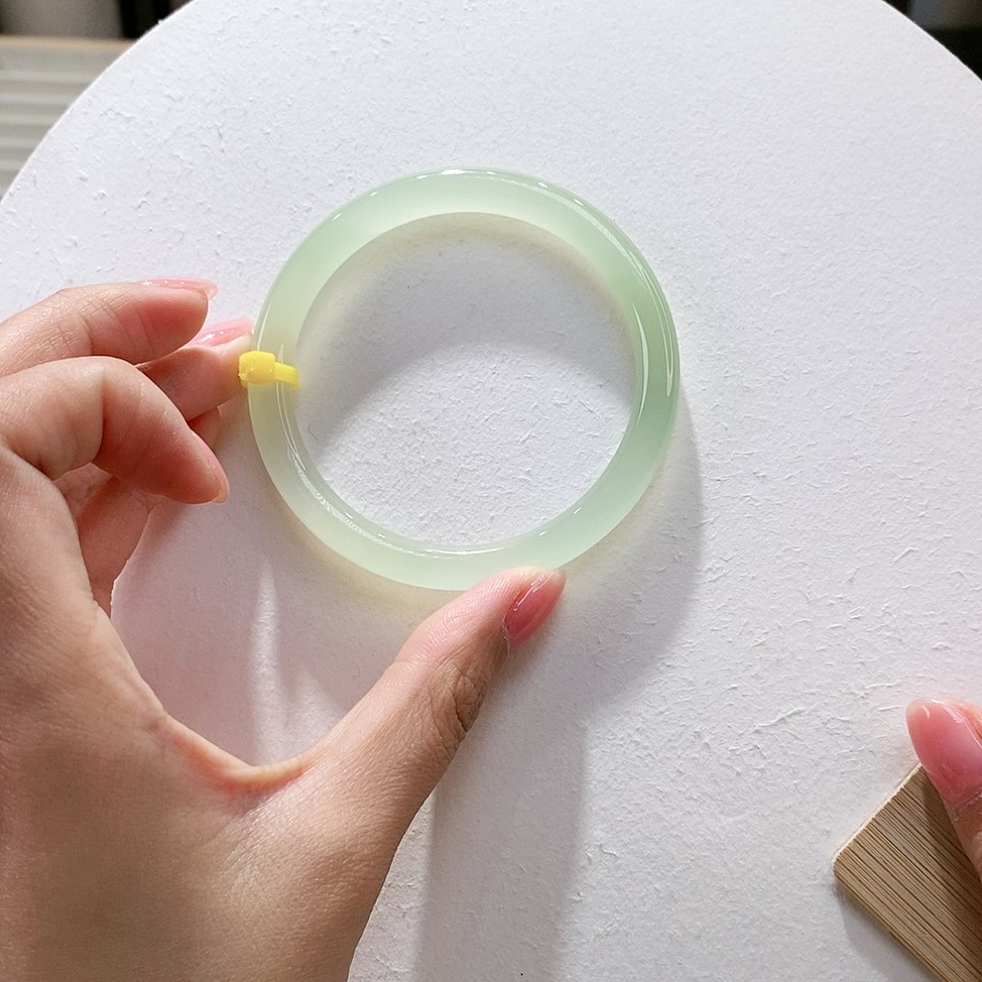 手镯玛瑙/玉髓未镶嵌58.3