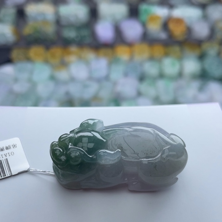 翡翠颈饰未镶嵌貔貅