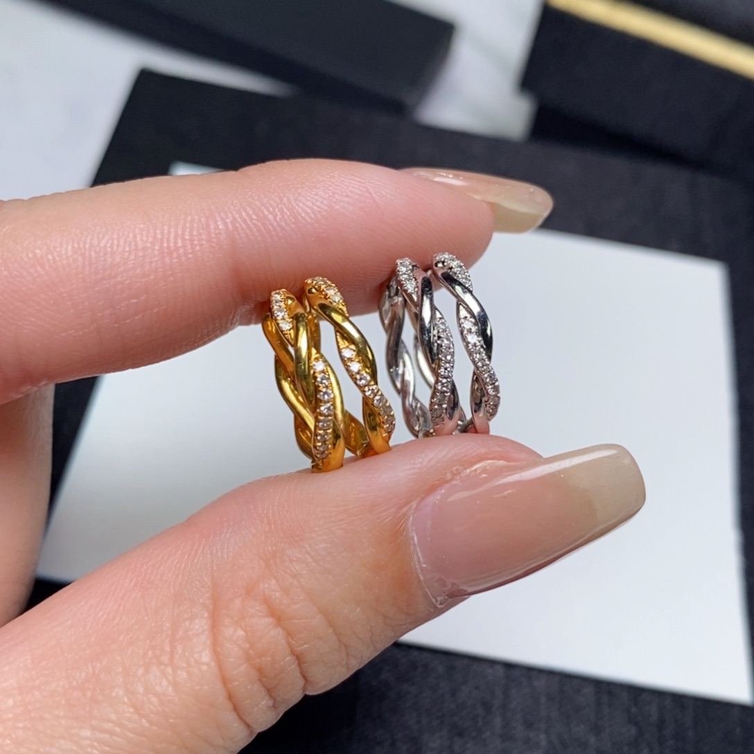 钻石耳饰18K金镶嵌麻花款小O型耳扣 多样性一对发货