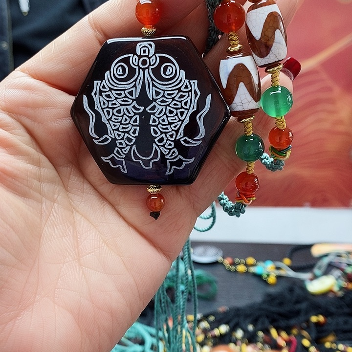 玛瑙/玉髓颈饰合金