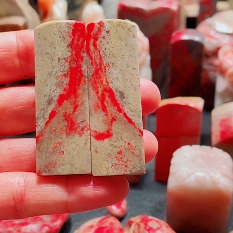 昌化石昌化老坑精品软底鸡血石