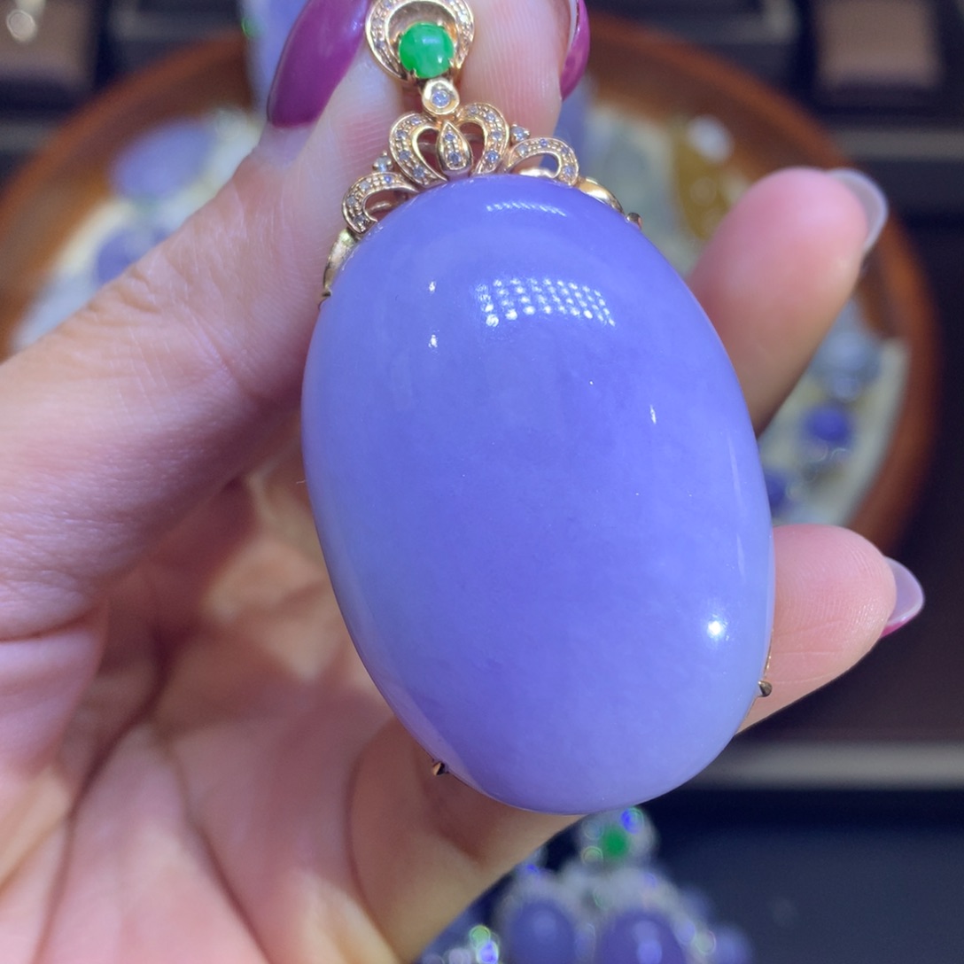 翡翠戒指18K金镶嵌翡翠