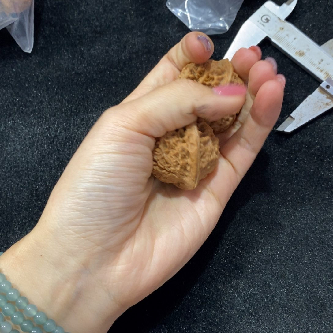 猴头核桃吊坠蒜头50