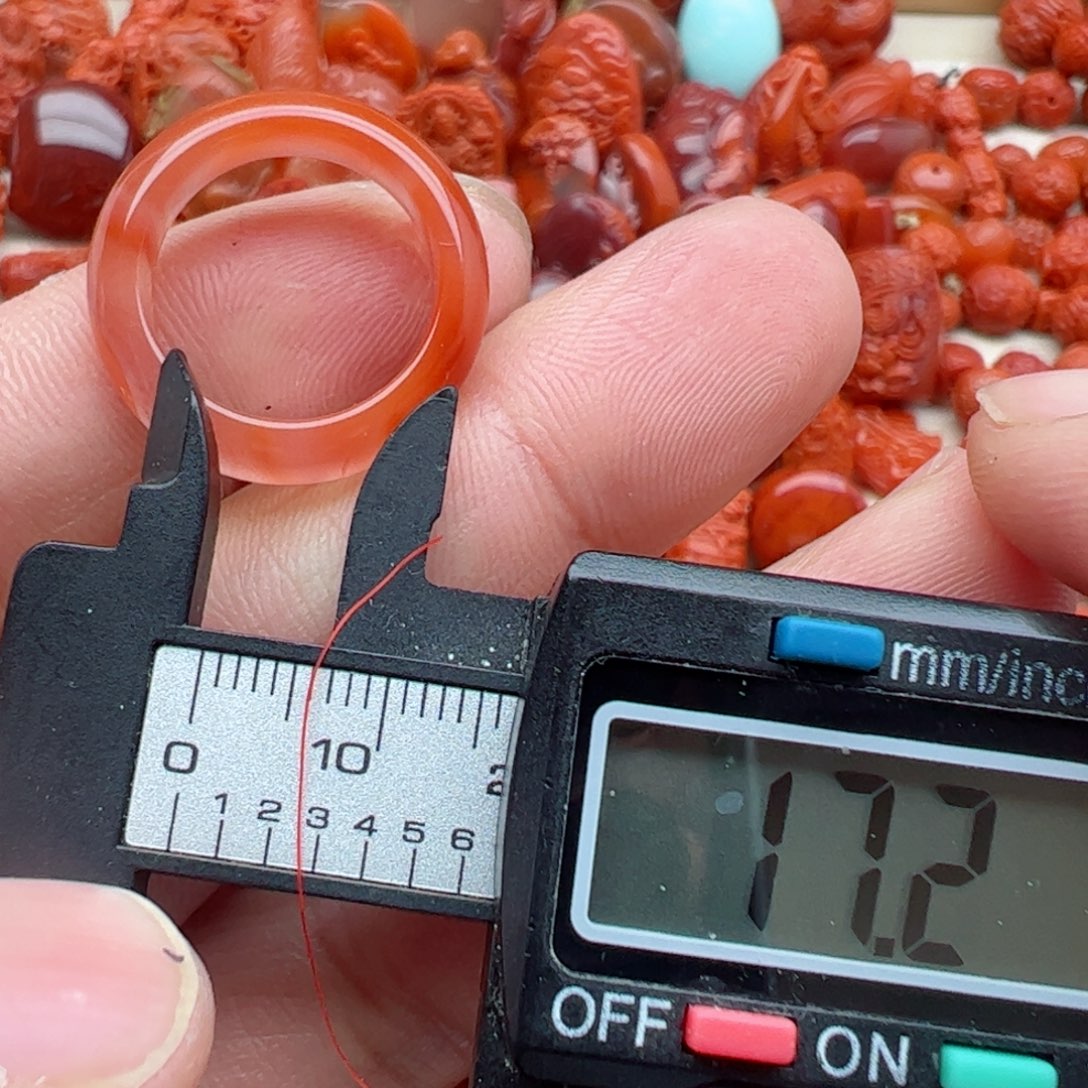 南红玛瑙配饰未镶嵌