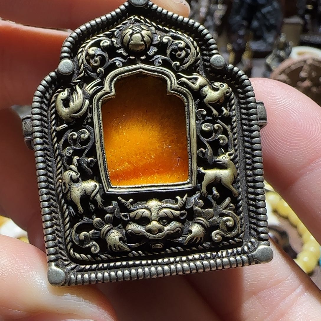 琉璃/树脂/塑料类