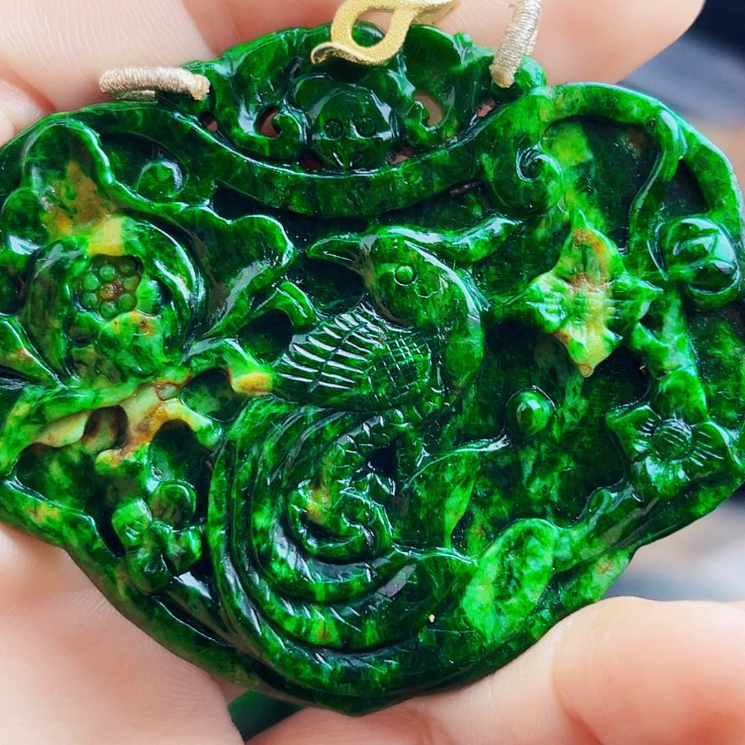 颈饰未镶嵌翡翠多样性