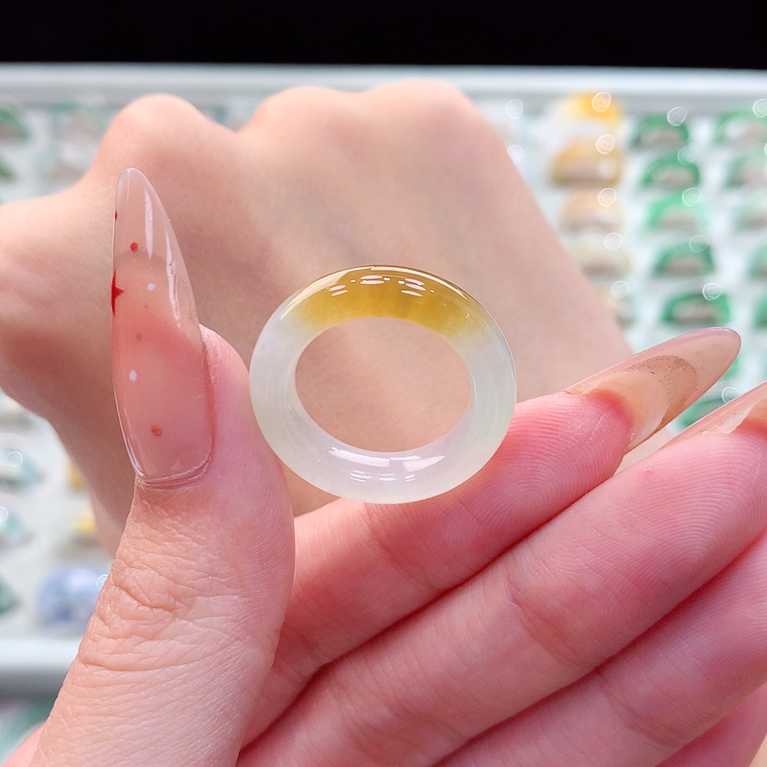 翡翠未镶嵌戒指11.12号