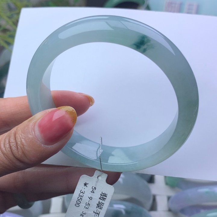 翡翠手镯未镶嵌天然翡翠手镯