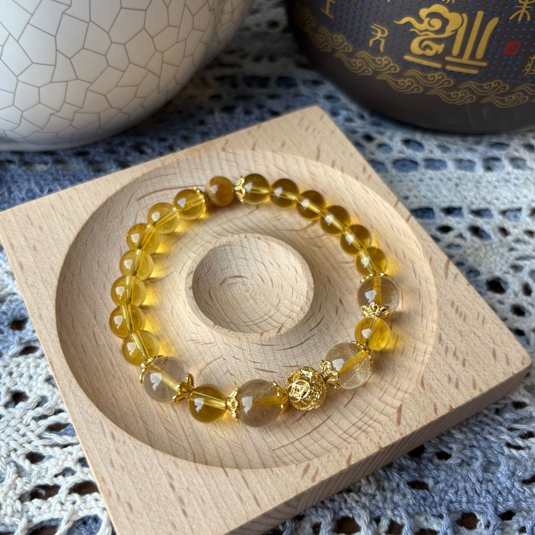 普陀山天然高透镂空黄水晶手串