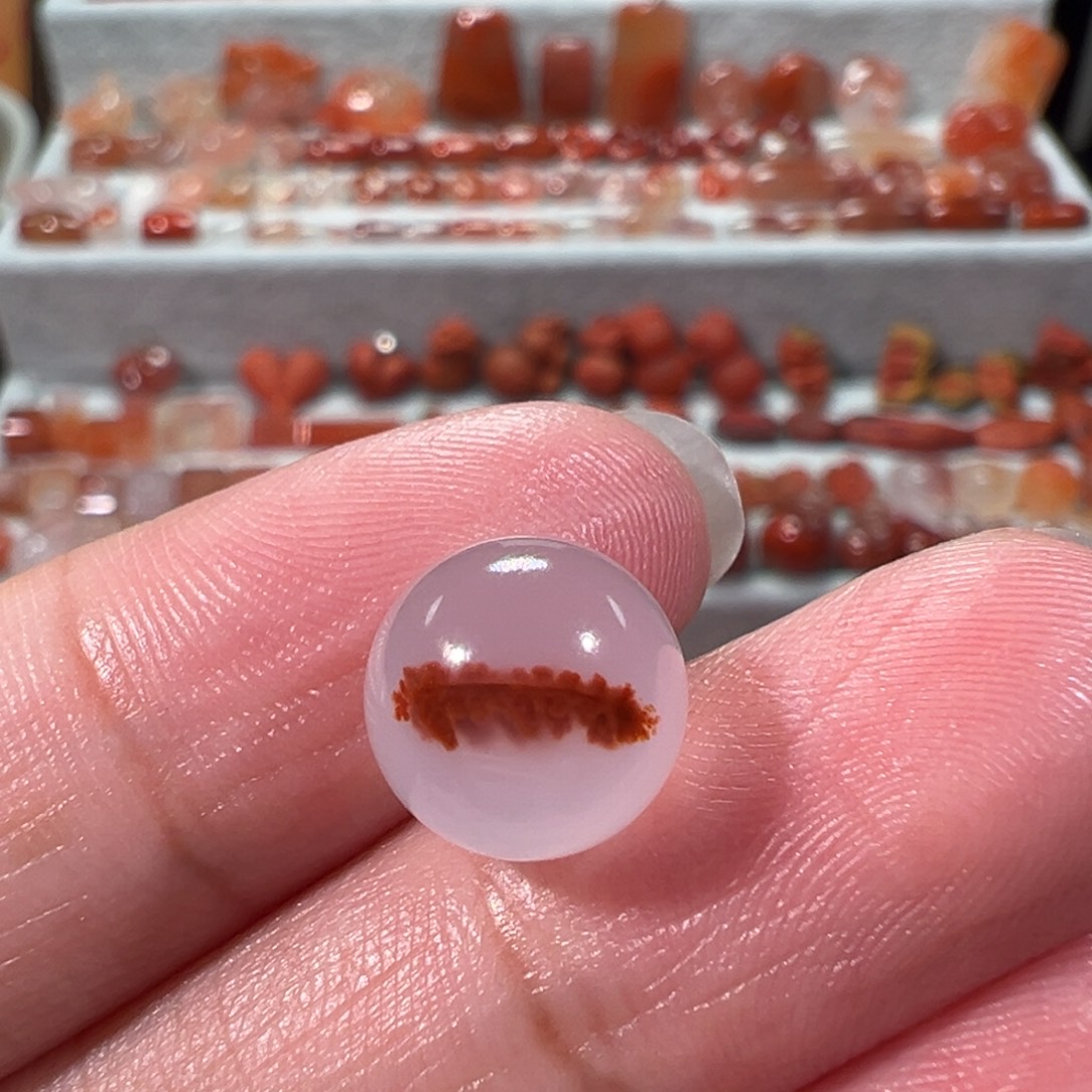 南红玛瑙川料未镶嵌单珠10+