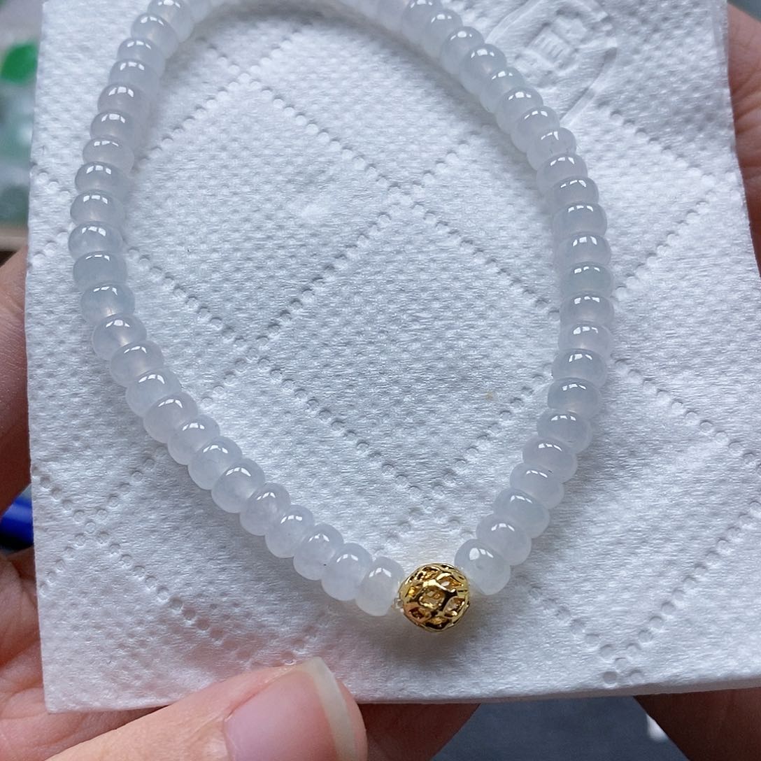 翡翠颈饰未镶嵌闪