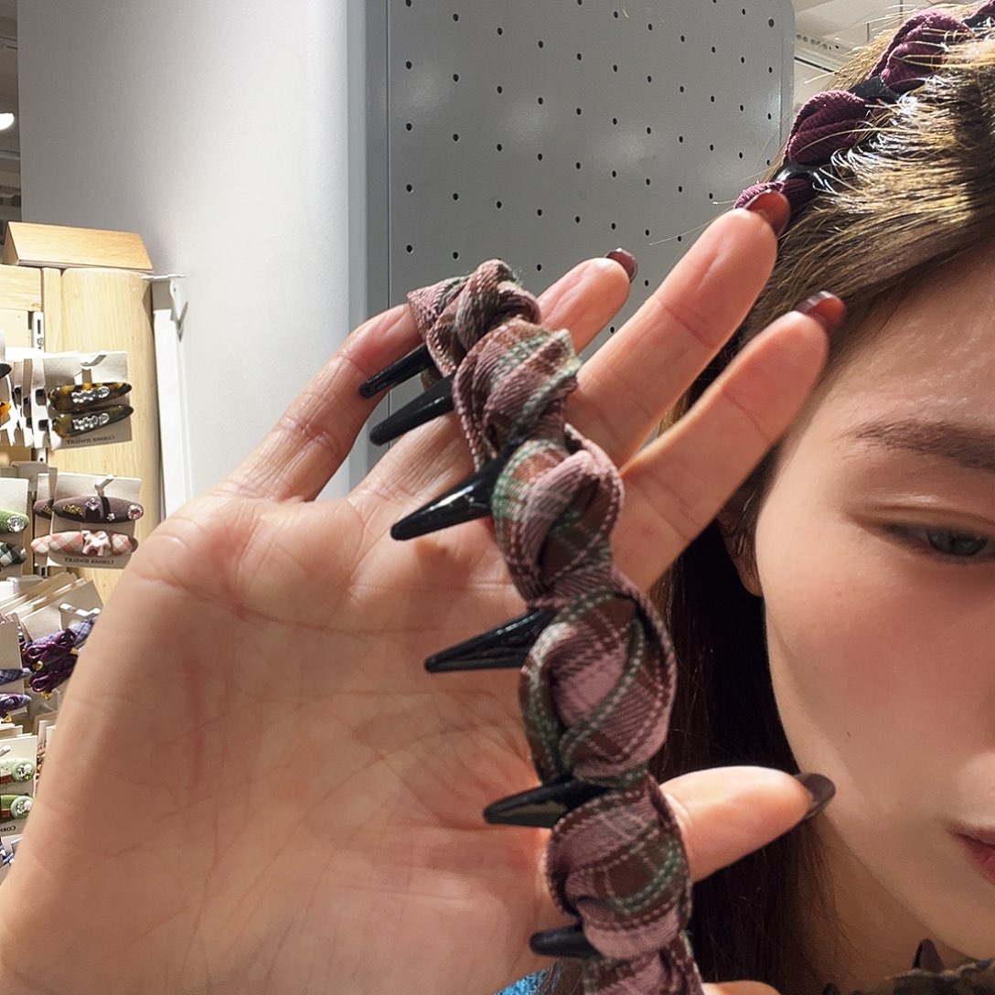 布艺非金属粉格刺发箍