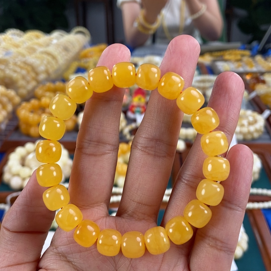 未镶嵌琥珀手链10鸡油红老型13.41