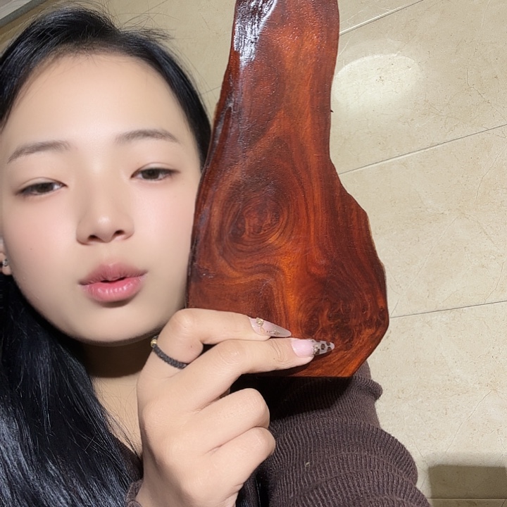 大叶紫檀（黑酸枝木类）