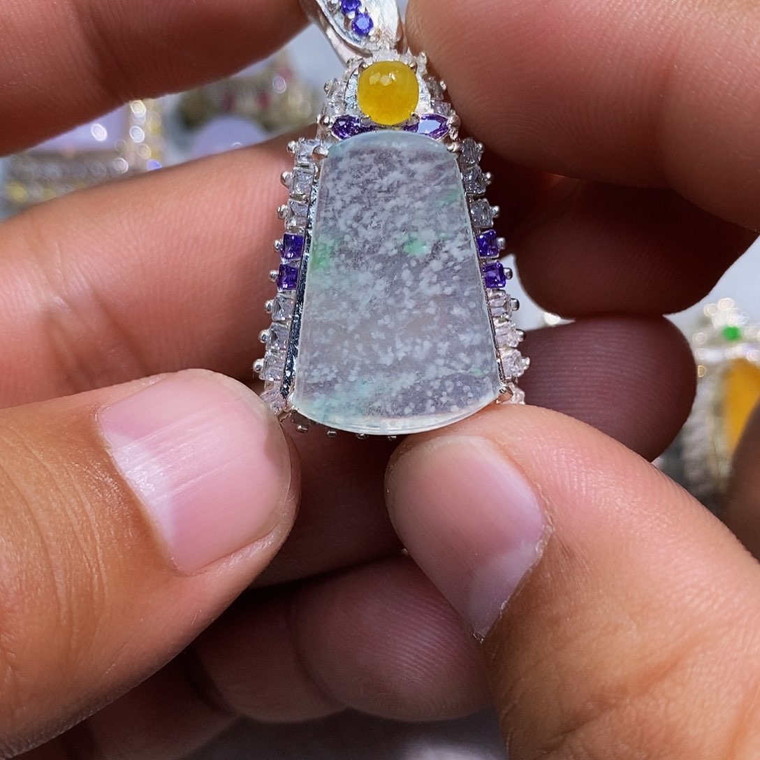 定制翡翠未镶嵌叮*