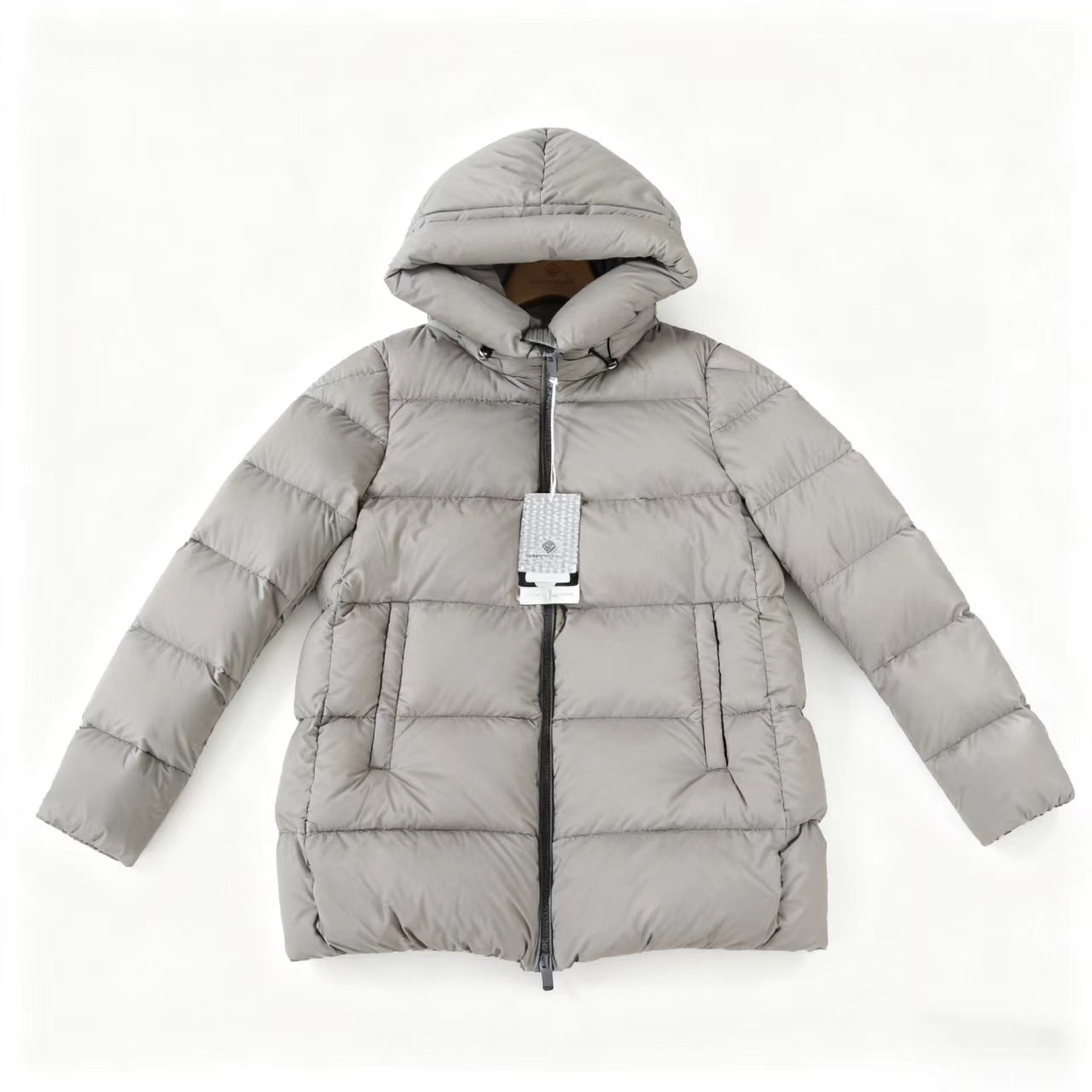 【兜欢米】纯原女中长款可脱卸领连帽鹅绒服采用（N66）湿法涂层面料