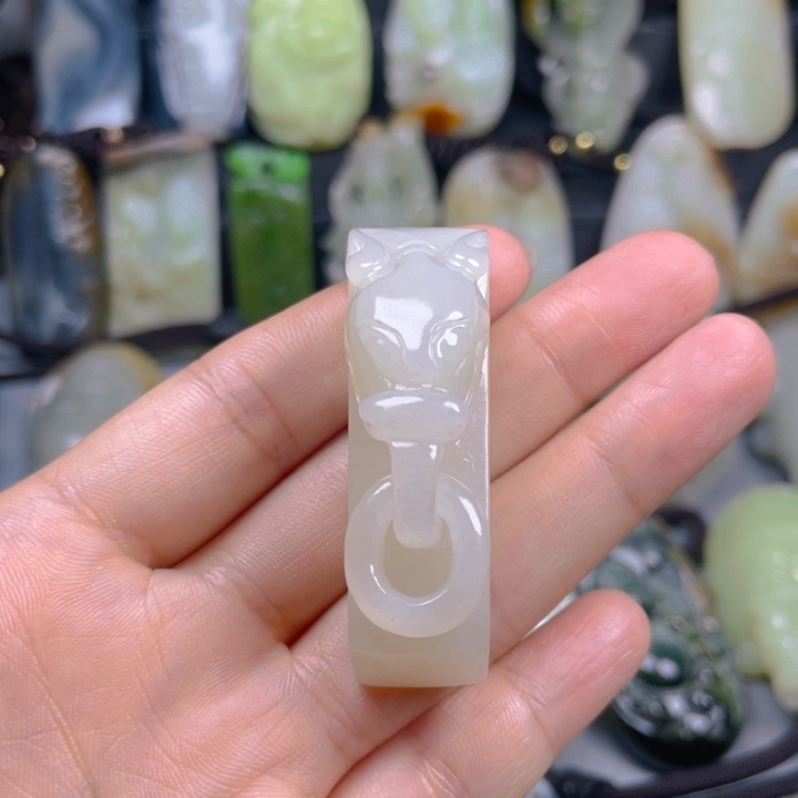 和田玉未镶嵌挂件