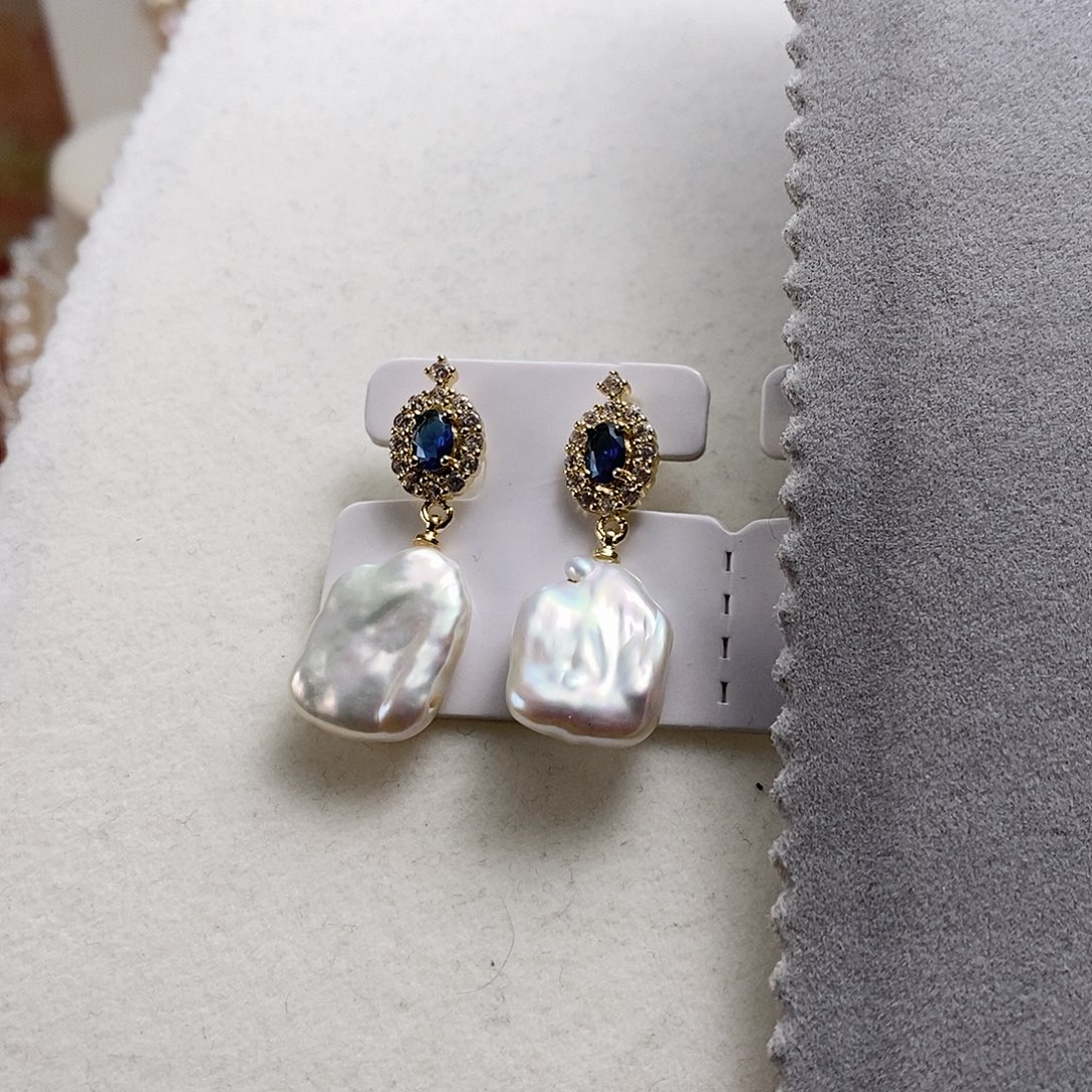 合金耳饰淡水珍珠