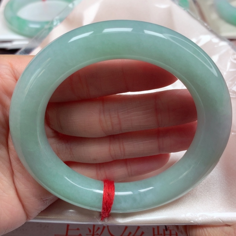 【闪购商品】翡翠手镯（圆镯）未镶嵌冰胶葡萄绿圆条手镯57圈36号