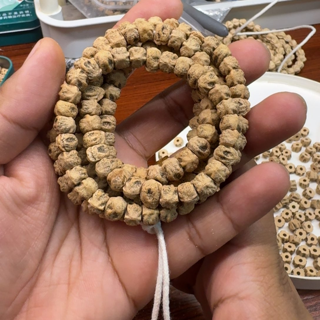 没***情柏香籽/百香籽吊坠