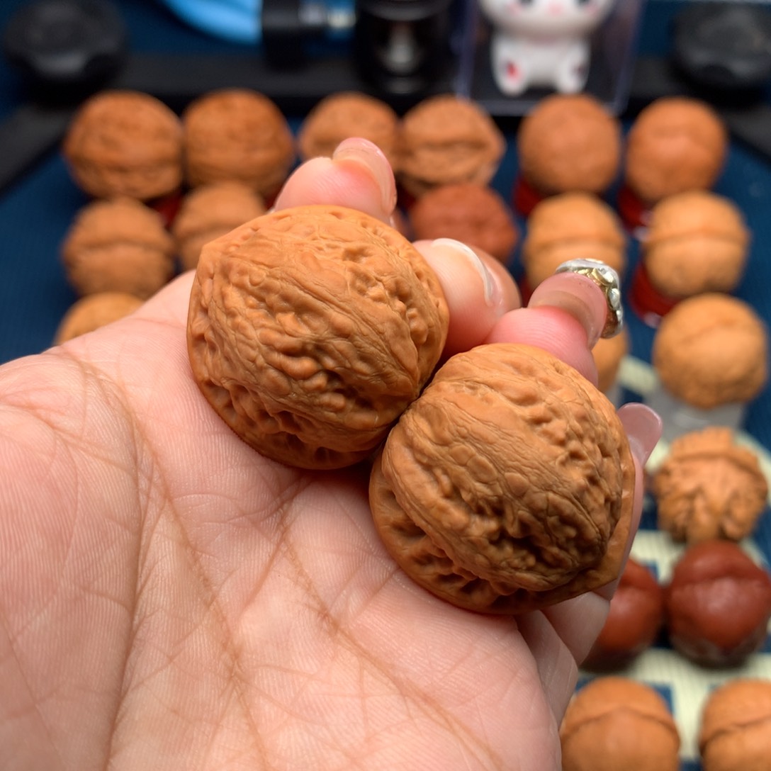 文玩核桃把件?*绣球