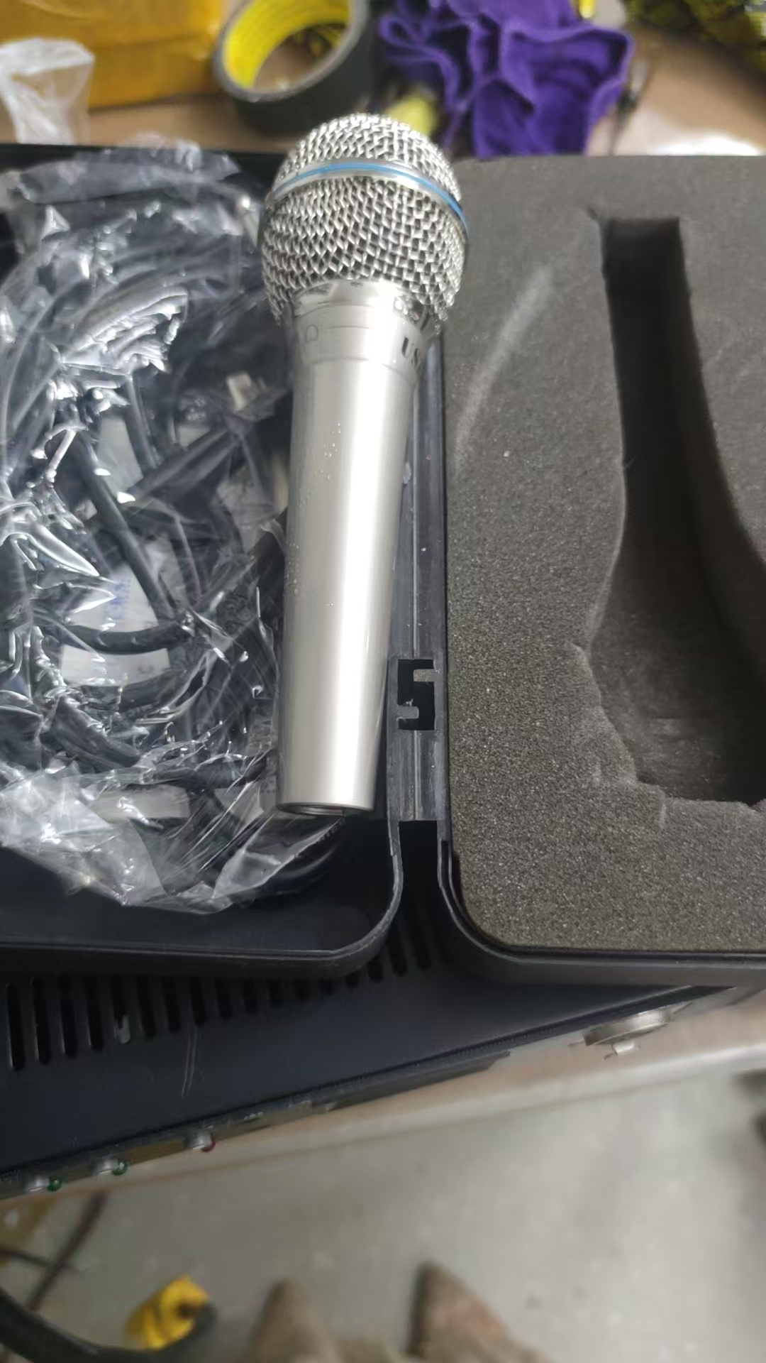 8新  有线话筒一个，不包邮运费到付