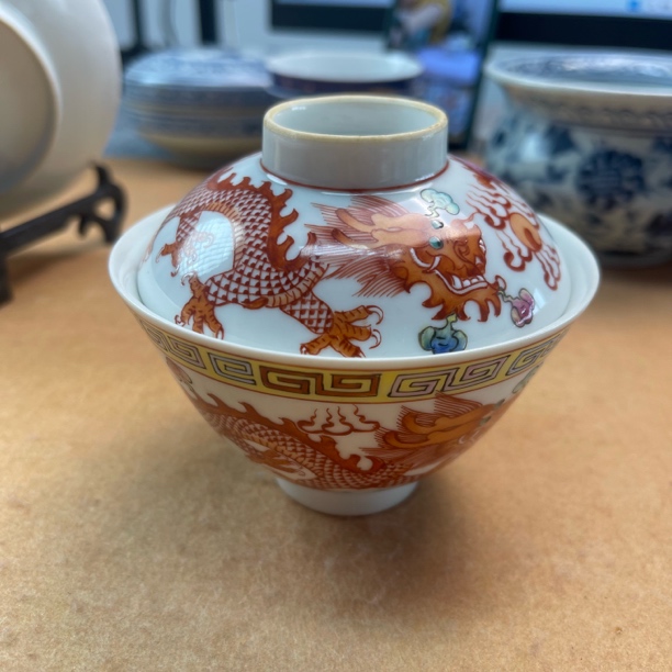 粉彩龙凤二才盖碗