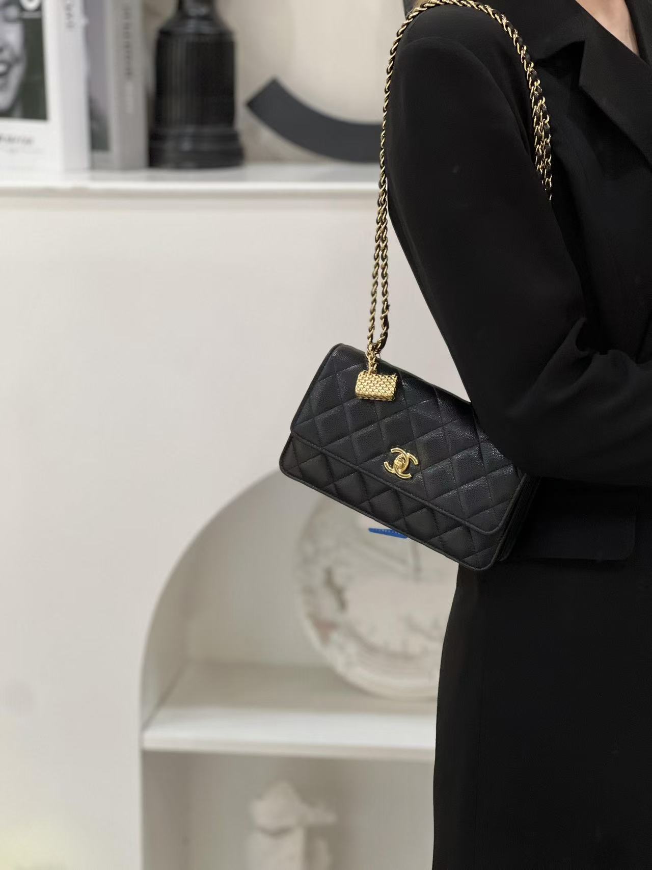 99新 Chanel/香奈儿 定金/23s黑金吊坠风琴woc包/甄选
