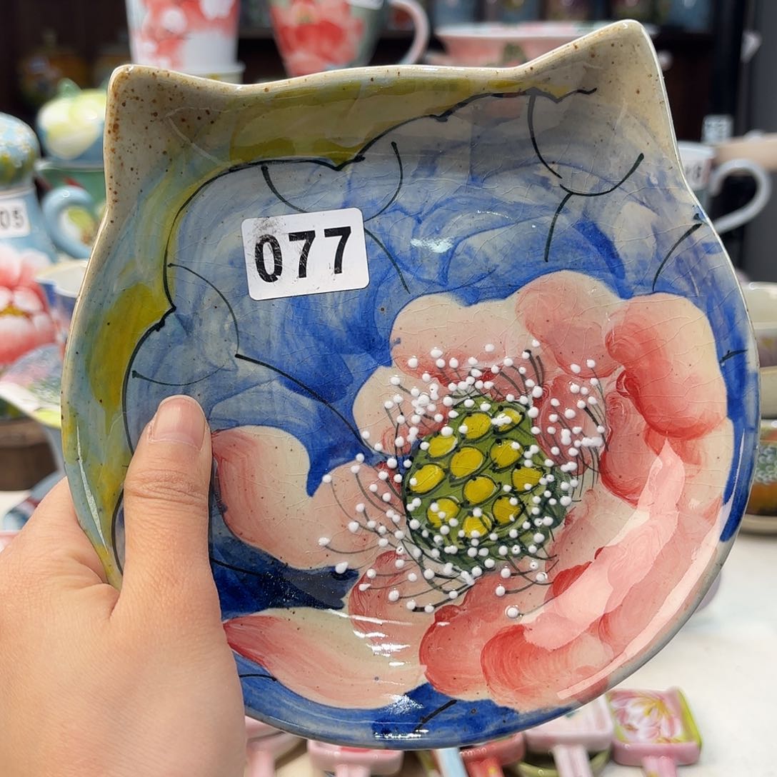 瓷片兔兔好漂亮呜呜de ok ok k l