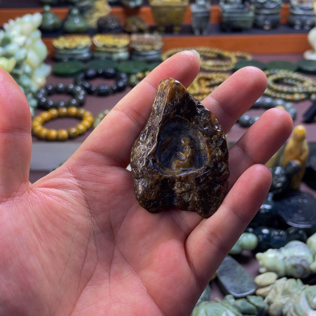 【闪购商品】未镶嵌岫岩河磨玉（透闪石质玉）挂件