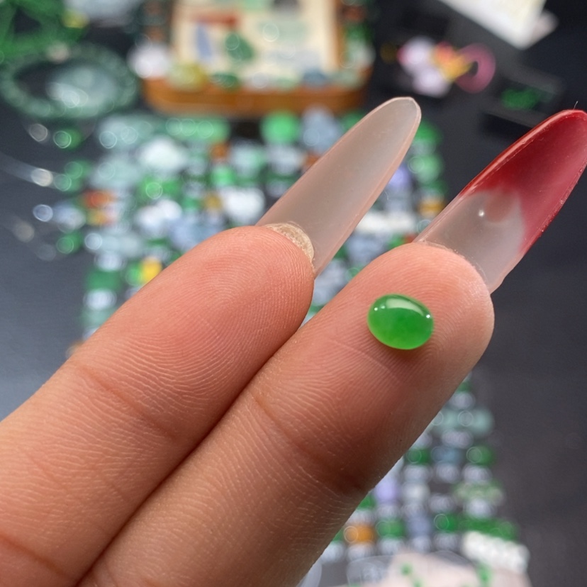 【闪购商品】翡翠挂件未镶嵌蛋