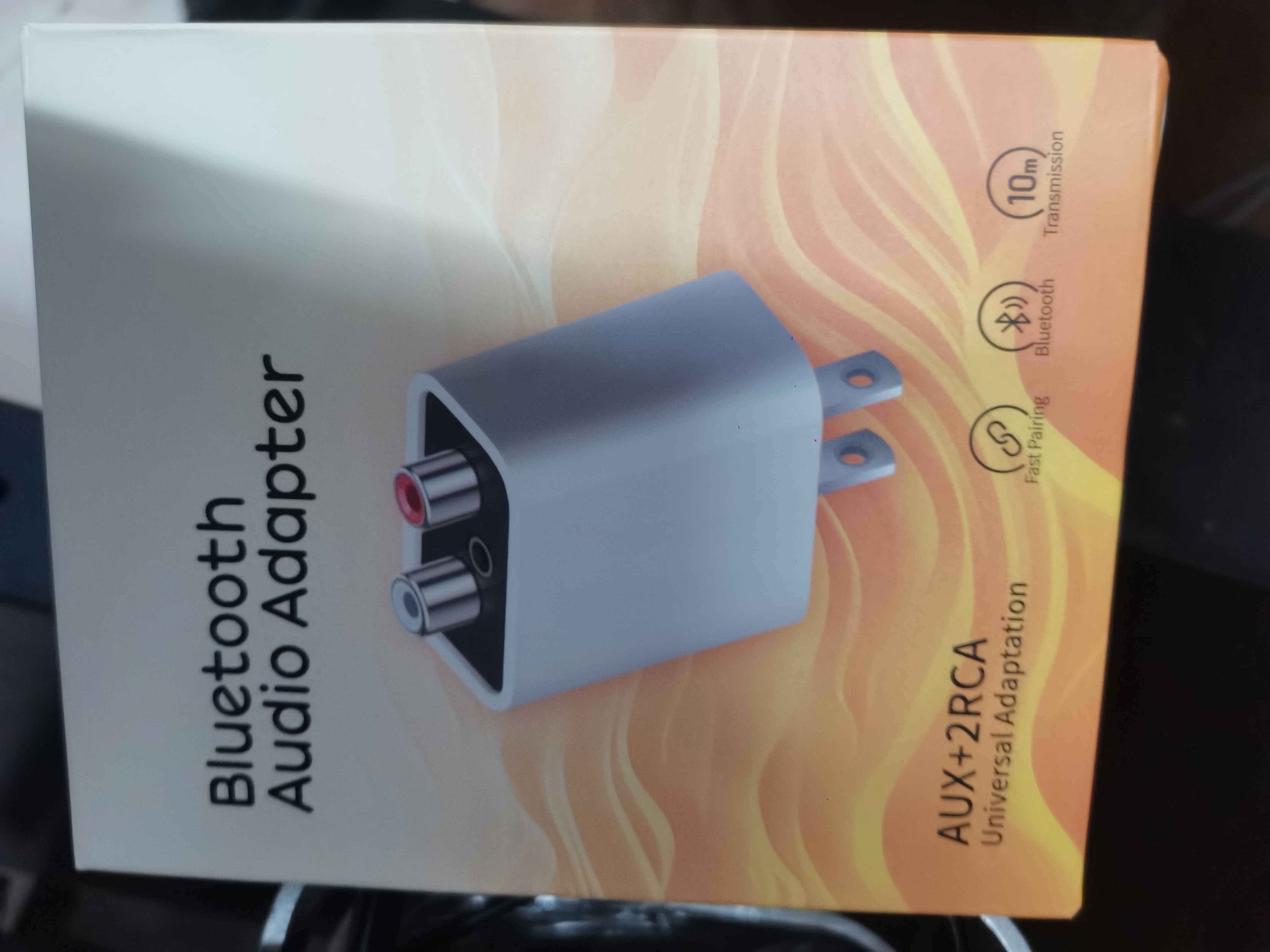 蓝牙接收器全新的，可以连接前级和老式功放机，