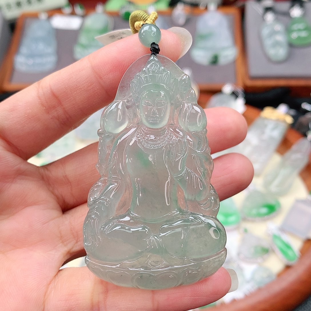颈饰未镶嵌翡翠度母观音